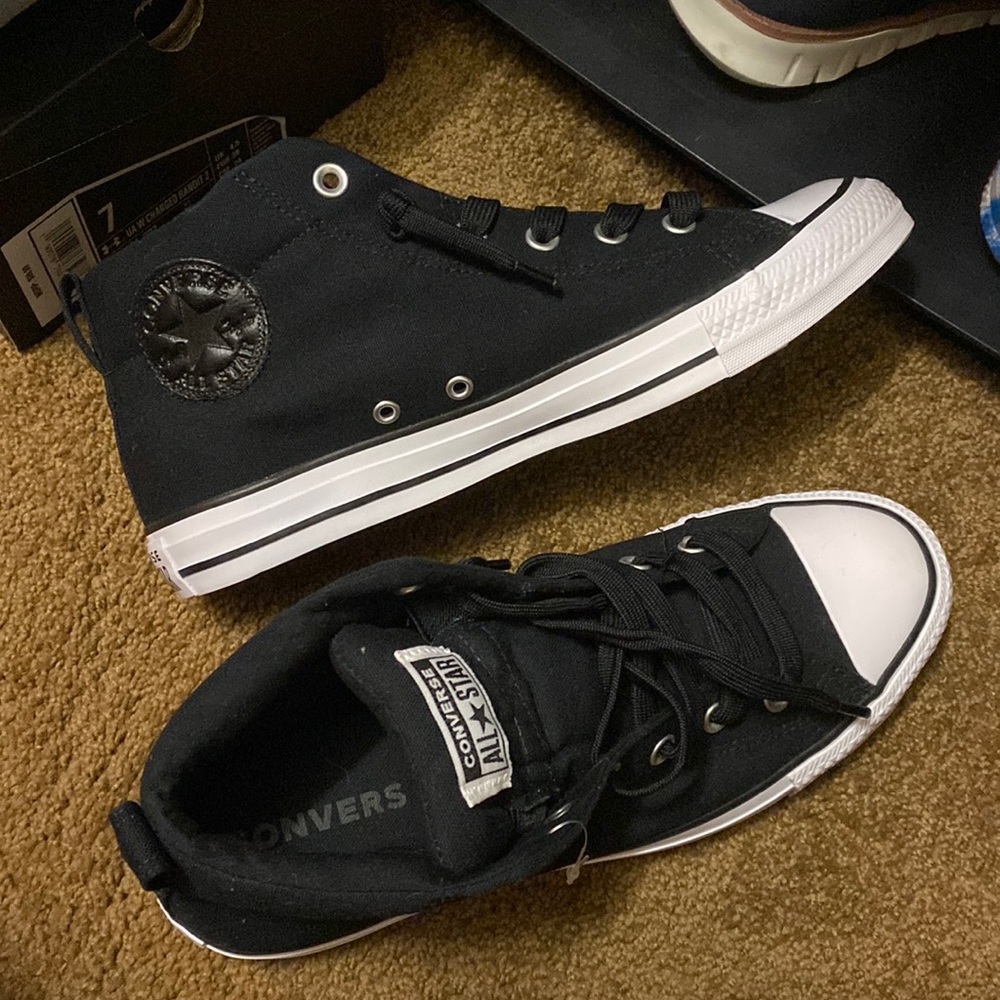 Converse - Chuck Taylors (Adult)